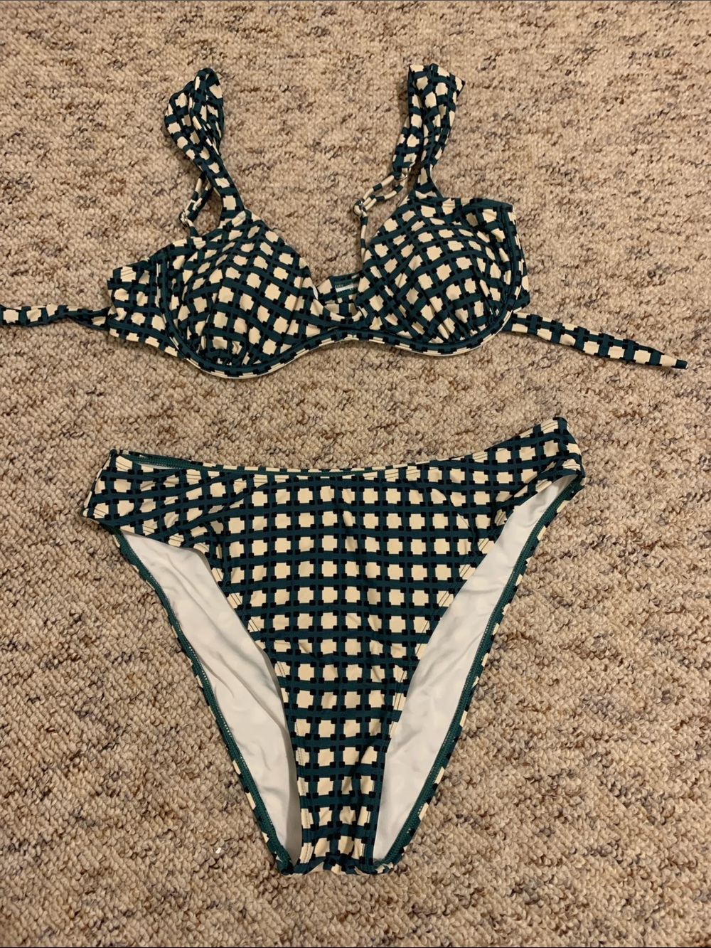 Cupshe Green and Cream Check Underwire Bikini Set